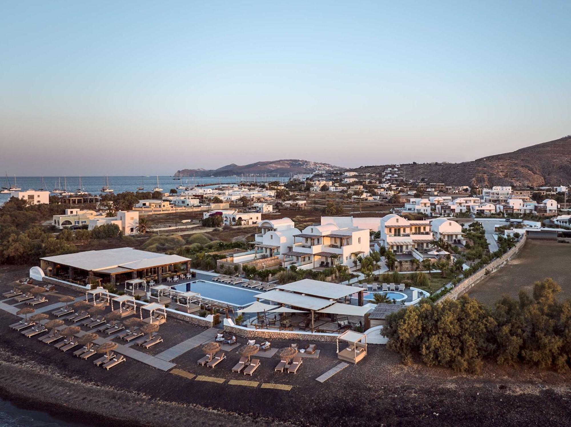 Sea Breeze Santorini Beach Resort, Curio By Hilton Agios Georgios  Exterior photo