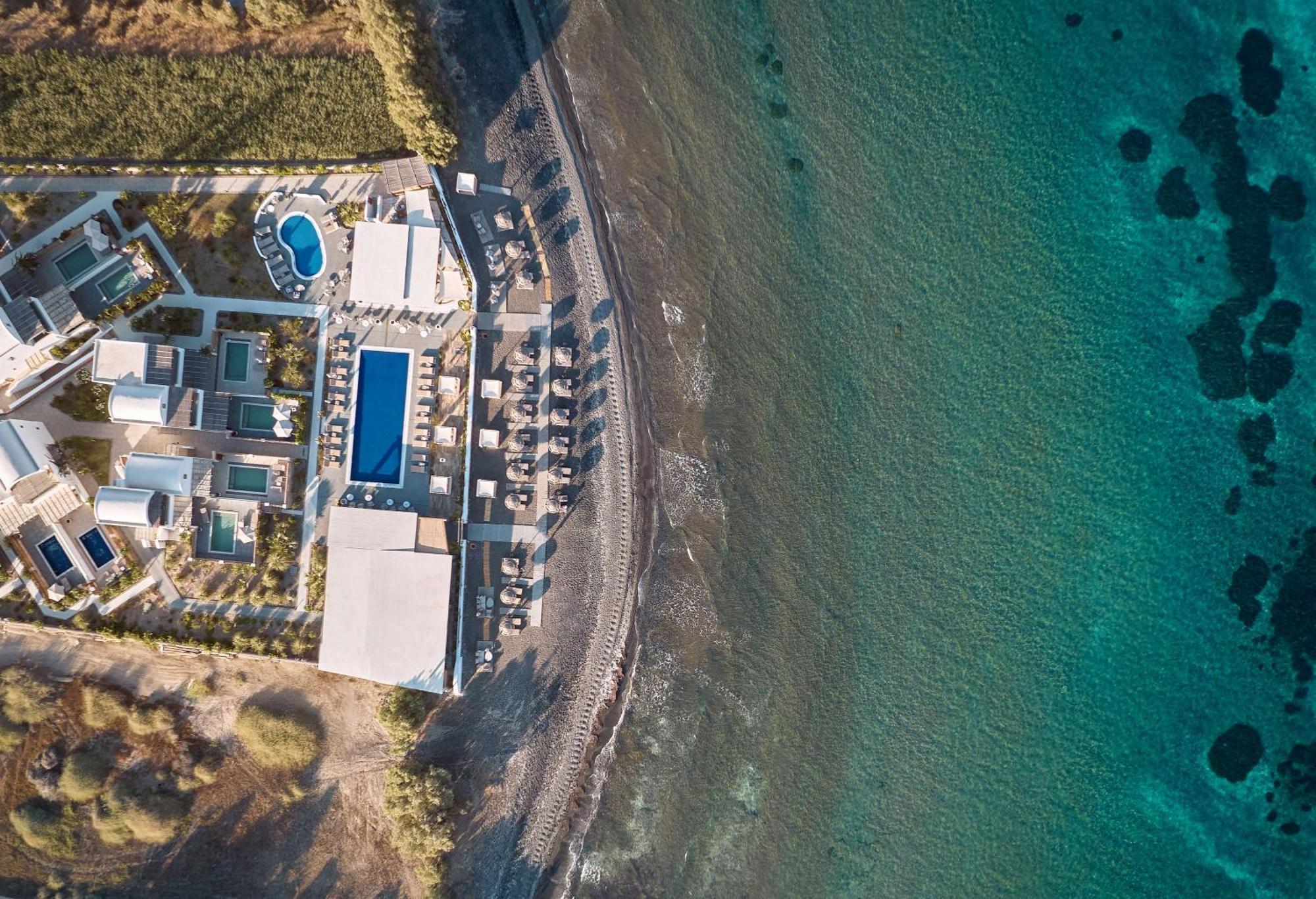Sea Breeze Santorini Beach Resort, Curio By Hilton Agios Georgios  Exterior photo